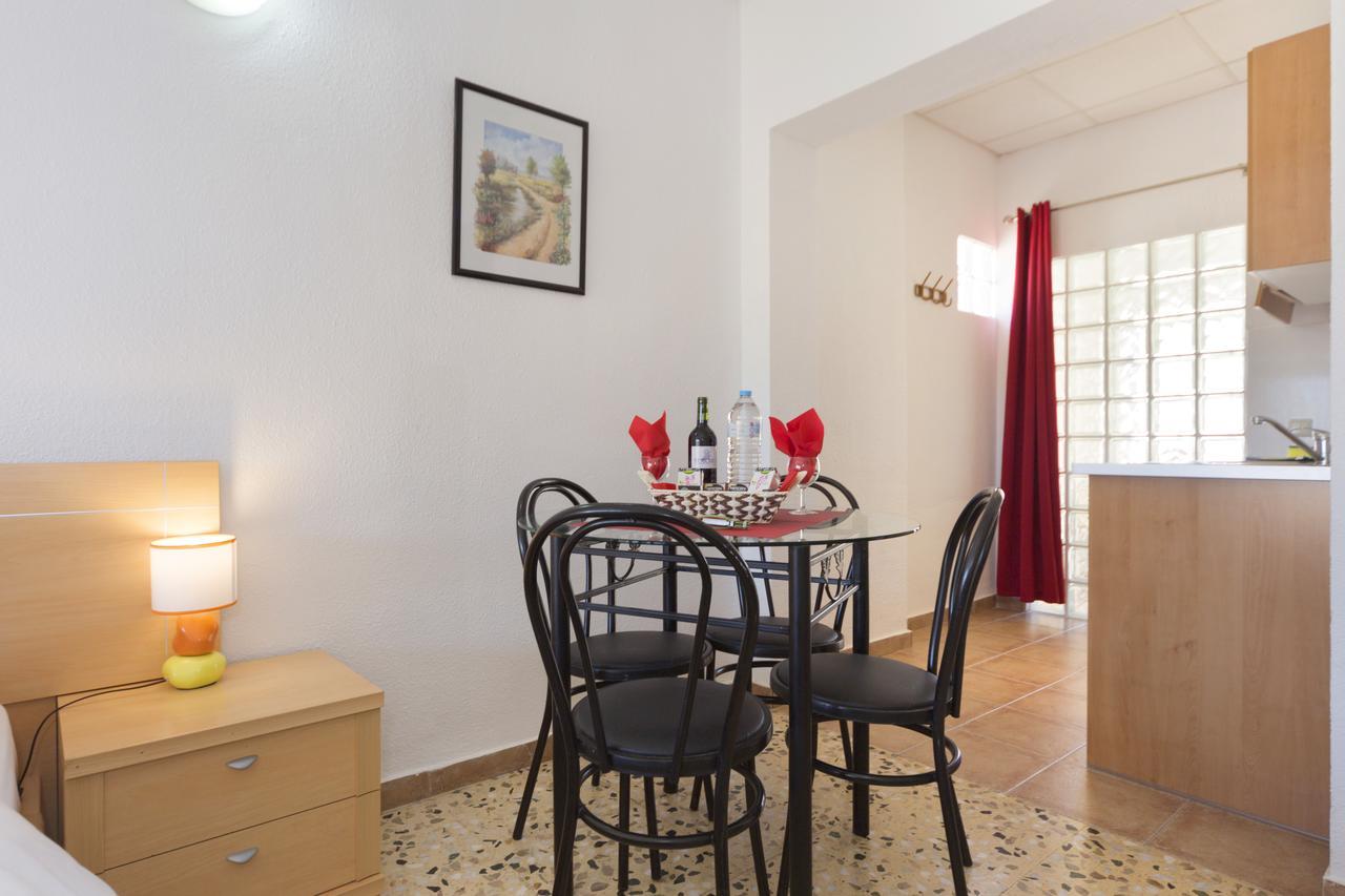 Aparthotel Carrio Sol - Monty'S Calpe Bagian luar foto