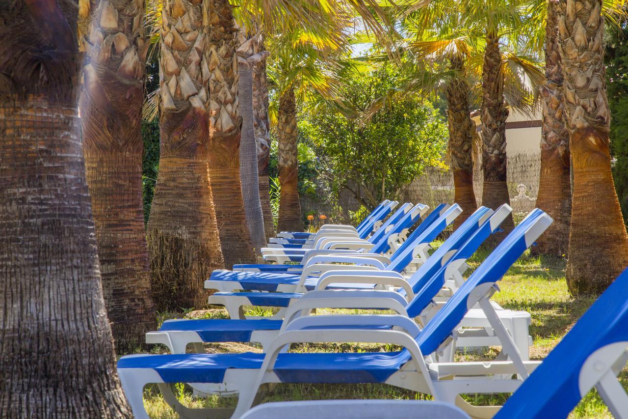 Aparthotel Carrio Sol - Monty'S Calpe Bagian luar foto