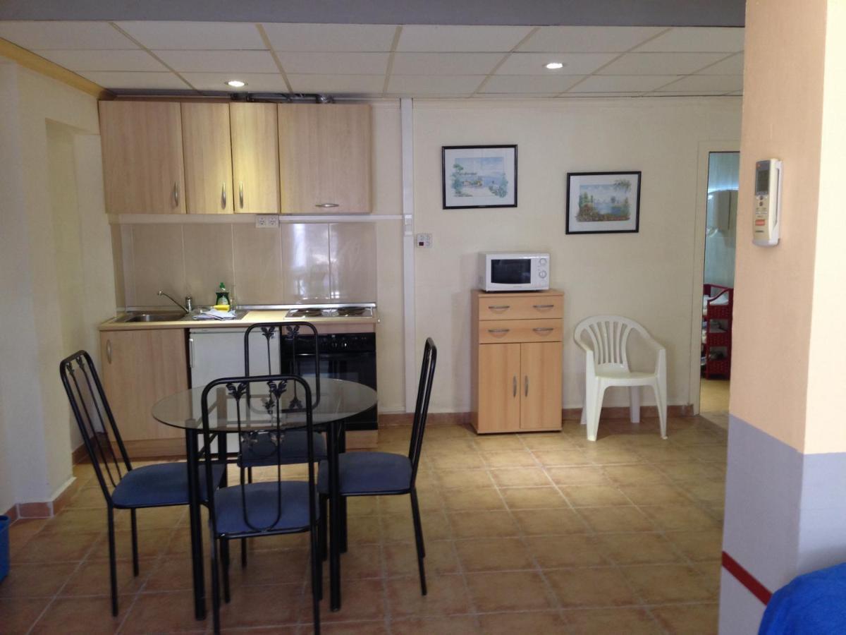 Aparthotel Carrio Sol - Monty'S Calpe Ruang foto